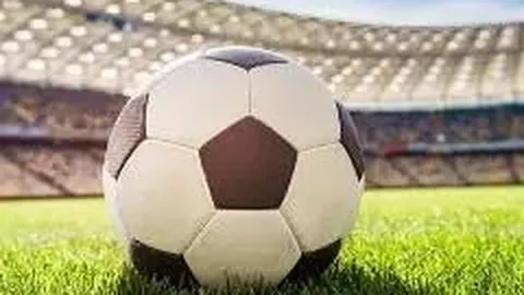 黄晓明祝贺陈梦夺冠引争议，决赛现场遭指指点点，网友纷纷表示不满